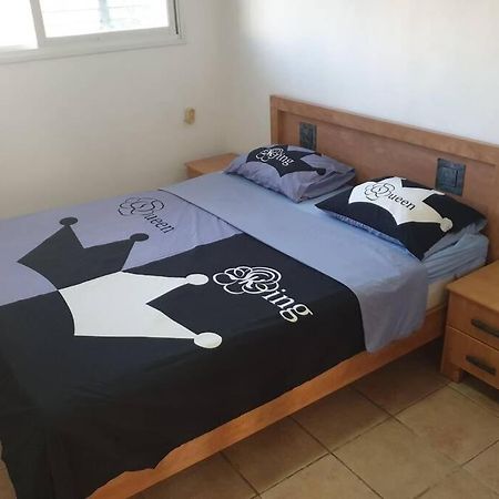 Family Apartment By The Sea Haifa Bagian luar foto